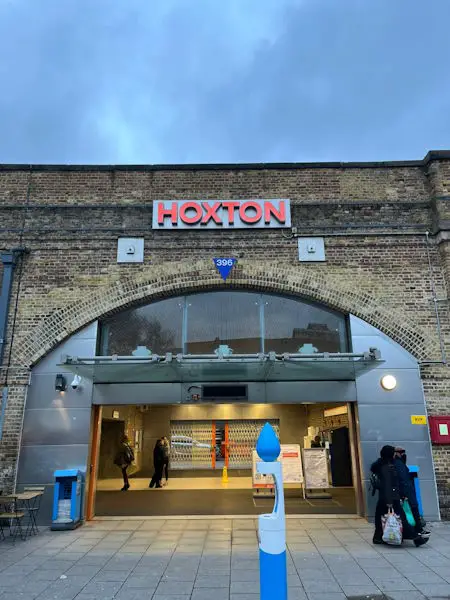 Hoxton station