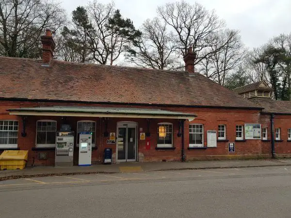 Oxshott station